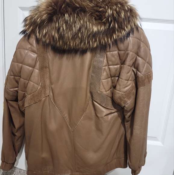 🚫SOLD🚫 VINTAGE MARVIN RICHARDS leather fur jacket! - Picture 8 of 13